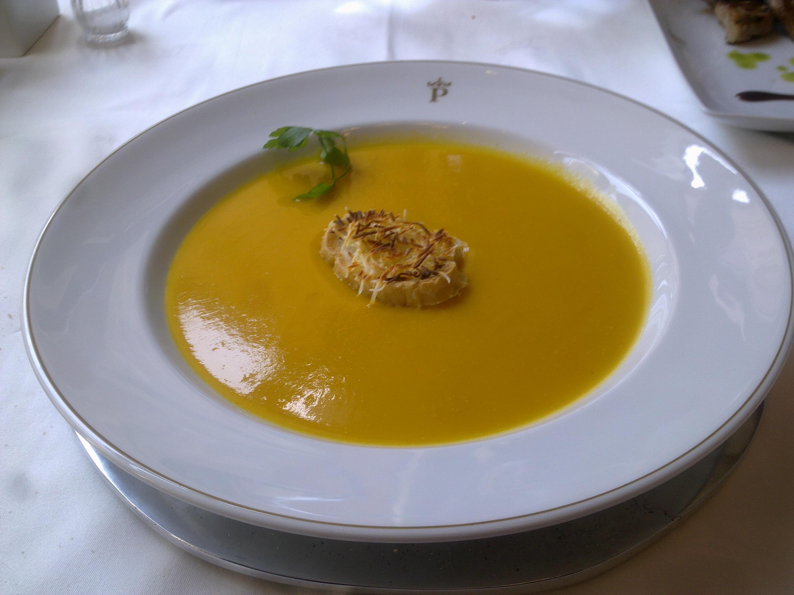 Parador De Caces Екстериор снимка